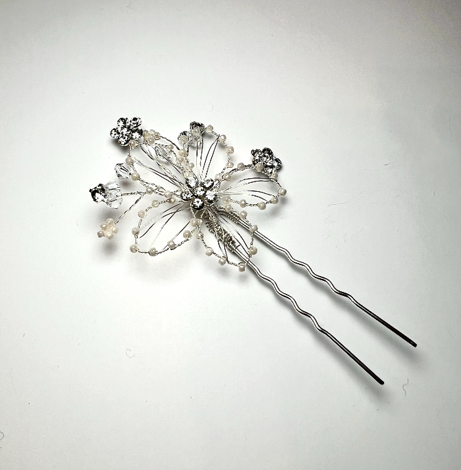 Petal Whisper Hairpin