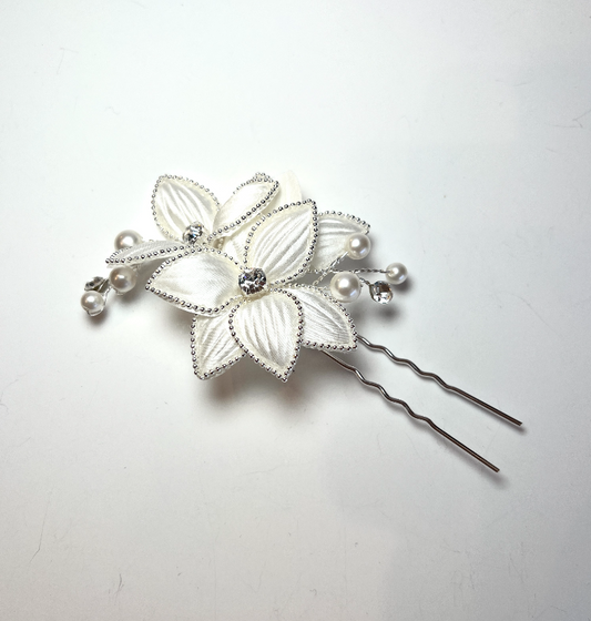 Silken Petal Hairpin