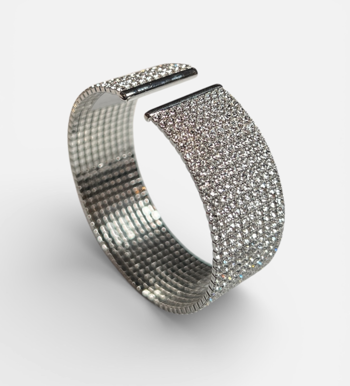 Essential Slit Bangle