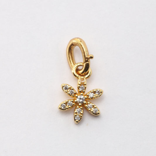 Sparkling Daisy Charm